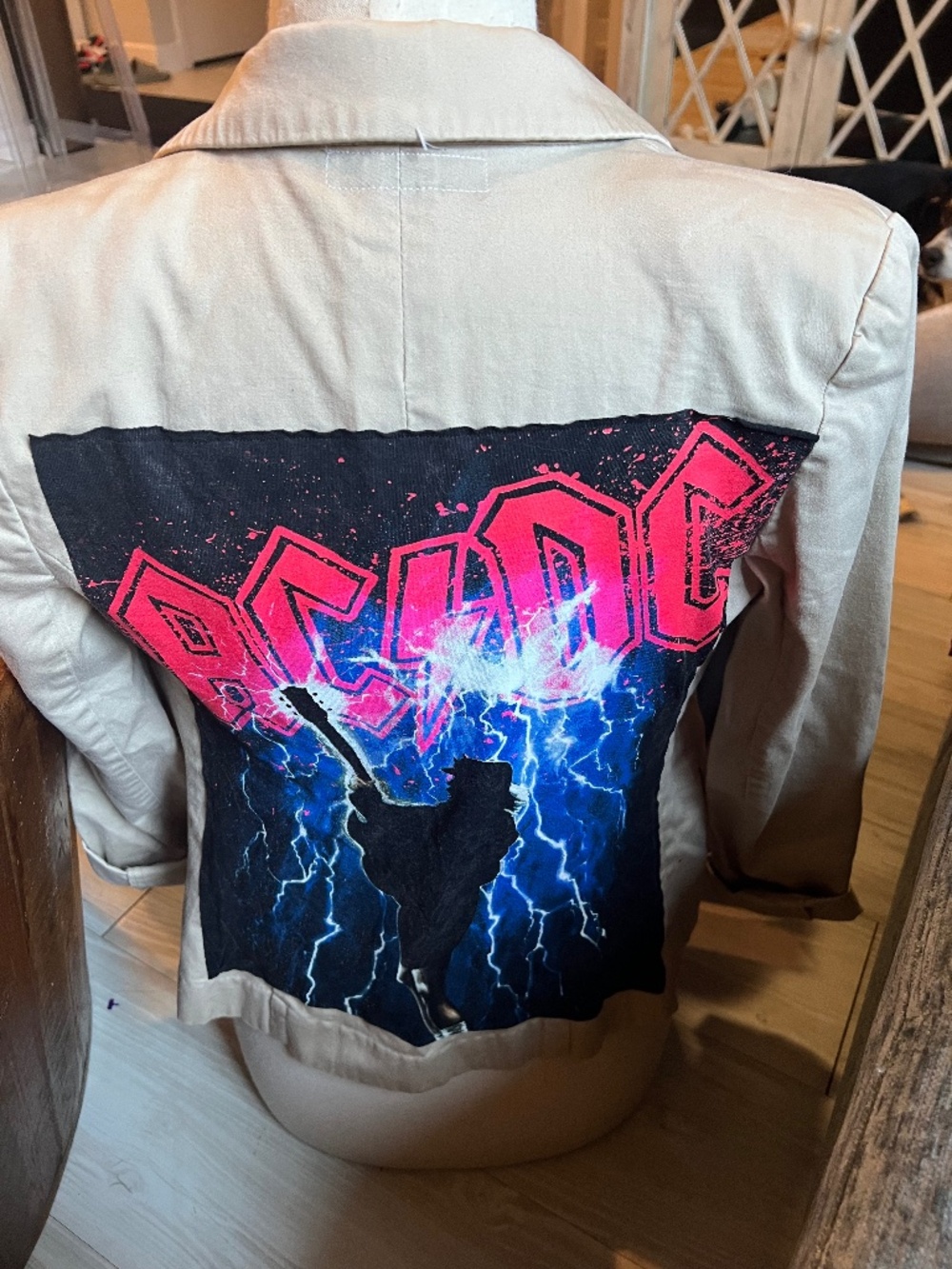 AC/DC patch beige blazer size XS-S